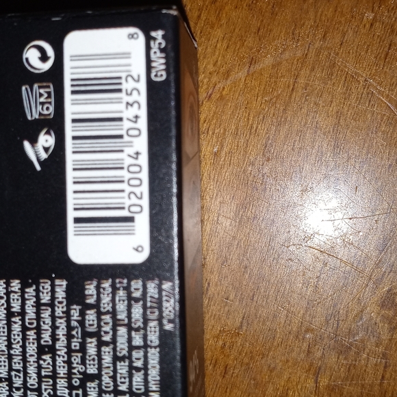 Benefit Mascara - Picture 3 of 3